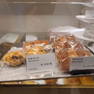 아티장베이커스 리뷰 사진