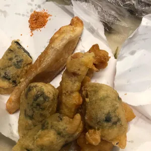 유명한 떡볶이 튀김 사진