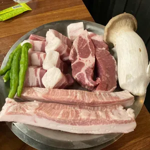 고깃집 왕고을 리뷰 사진