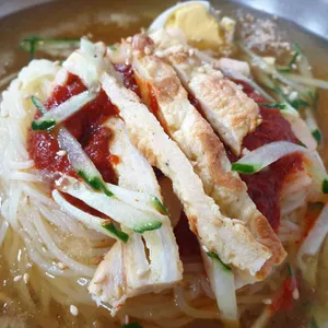 창포밀면 사진