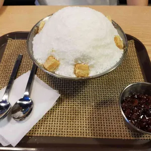 빙고 앤 샐러드 사진