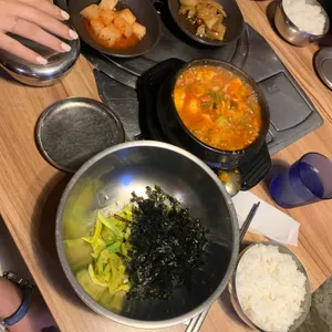 용한식당 사진