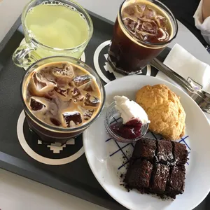카페 카다로그 사진
