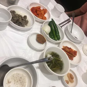 천지유 사진
