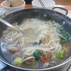 옛날홍두깨손칼국수보쌈 사진