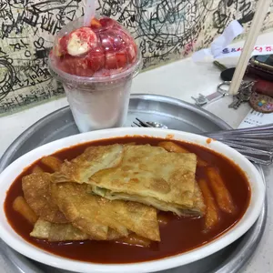 토스트앤후르츠 사진