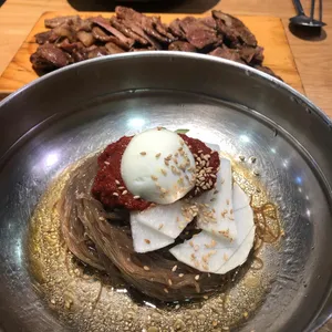 육쌈냉면 사진