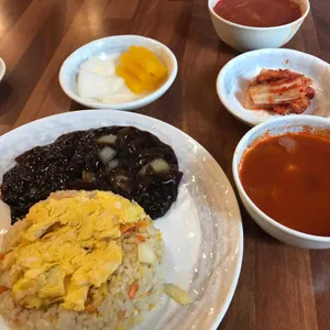 마야 콩:듀 콩짜장 리뷰 사진