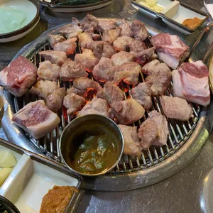 돈사돈 사진