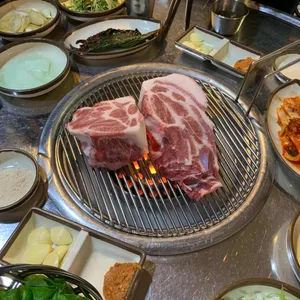 돈사돈 사진