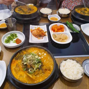 이을감자탕 사진