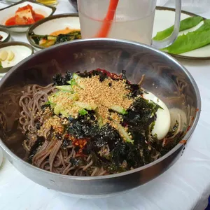 맷돌막국수 사진