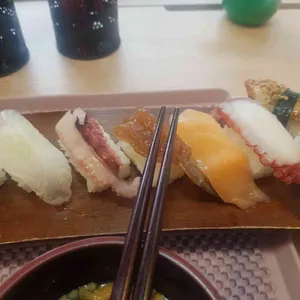 꽃피는초밥 사진