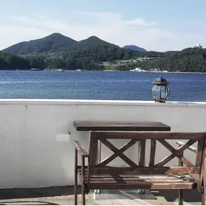 어웨일 카페펍 리뷰 사진