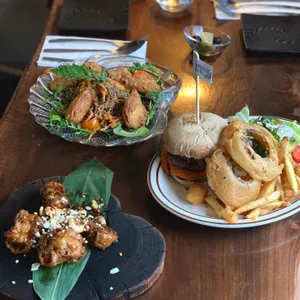 몽크스부처 리뷰 사진