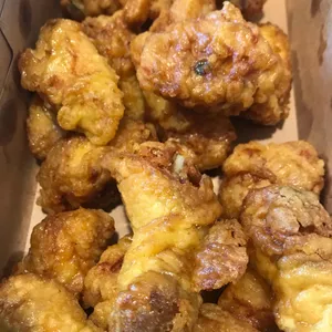 교촌치킨 사진