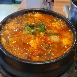 용한식당 사진