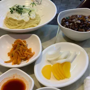 라이라이 사진