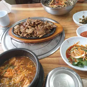 안흥 숯불고기 막국수 사진