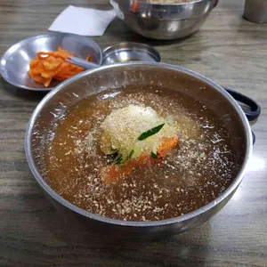 사철냉면 사진