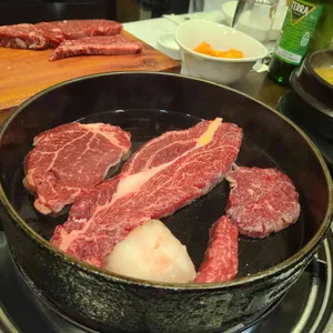 더미 리뷰 사진