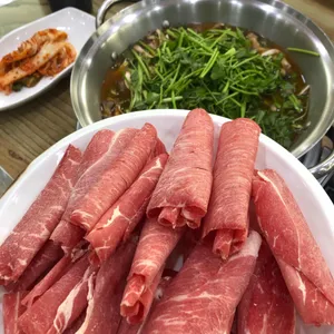 예향얼크니샤브샤브손칼국수 사진