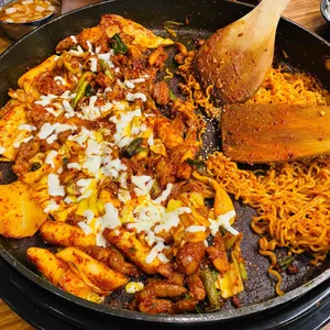 유가네닭갈비 사진