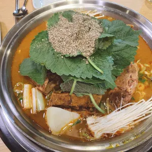 고래감자탕  사진