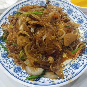 강동원 대표 사진