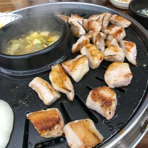 돈우네 돼지한마리 리뷰 사진