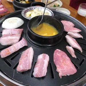 돈우네 돼지한마리 리뷰 사진