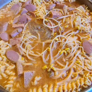흥부네 부대찌개 사진
