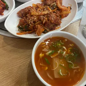 민석백반 사진
