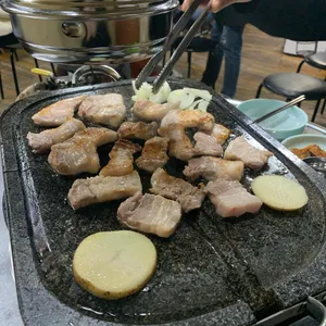 한고방 생삼겹살 사진