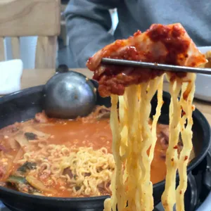 최네집 리뷰 사진