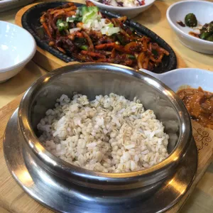 청국장과보리밥 사진