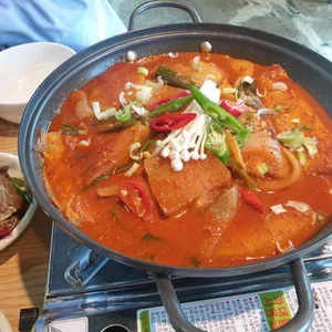 황금가마솥밥 사진