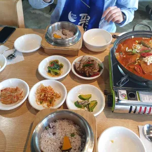 황금가마솥밥 사진