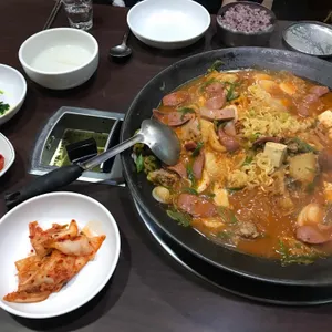 신촌부대찌개 사진