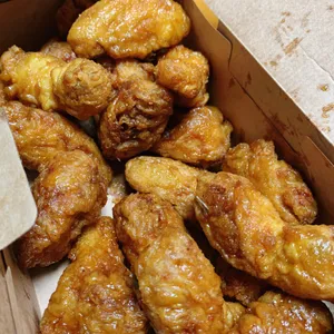 교촌치킨 사진