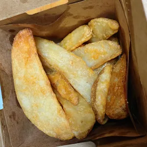 교촌치킨 사진
