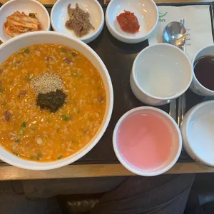 본죽 사진