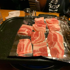1357 철판삼겹 사진