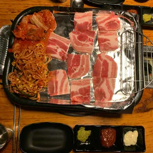 1357 철판삼겹 사진