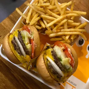 크라이치즈버거 사진