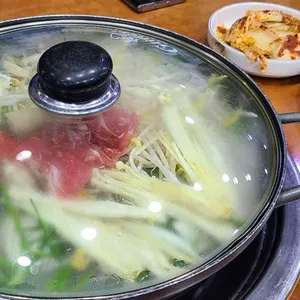 얼큰버섯만두전골 사진