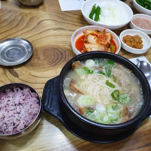 월강부산돼지국밥 리뷰 사진