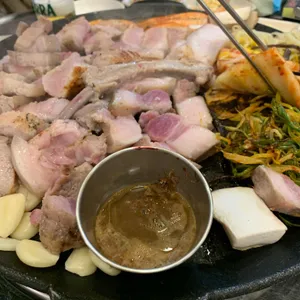 중문솥뚜껑 사진