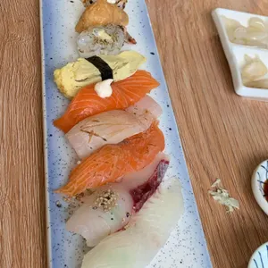 강남초밥 사진