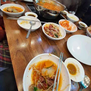 반월 칼국수 사진
